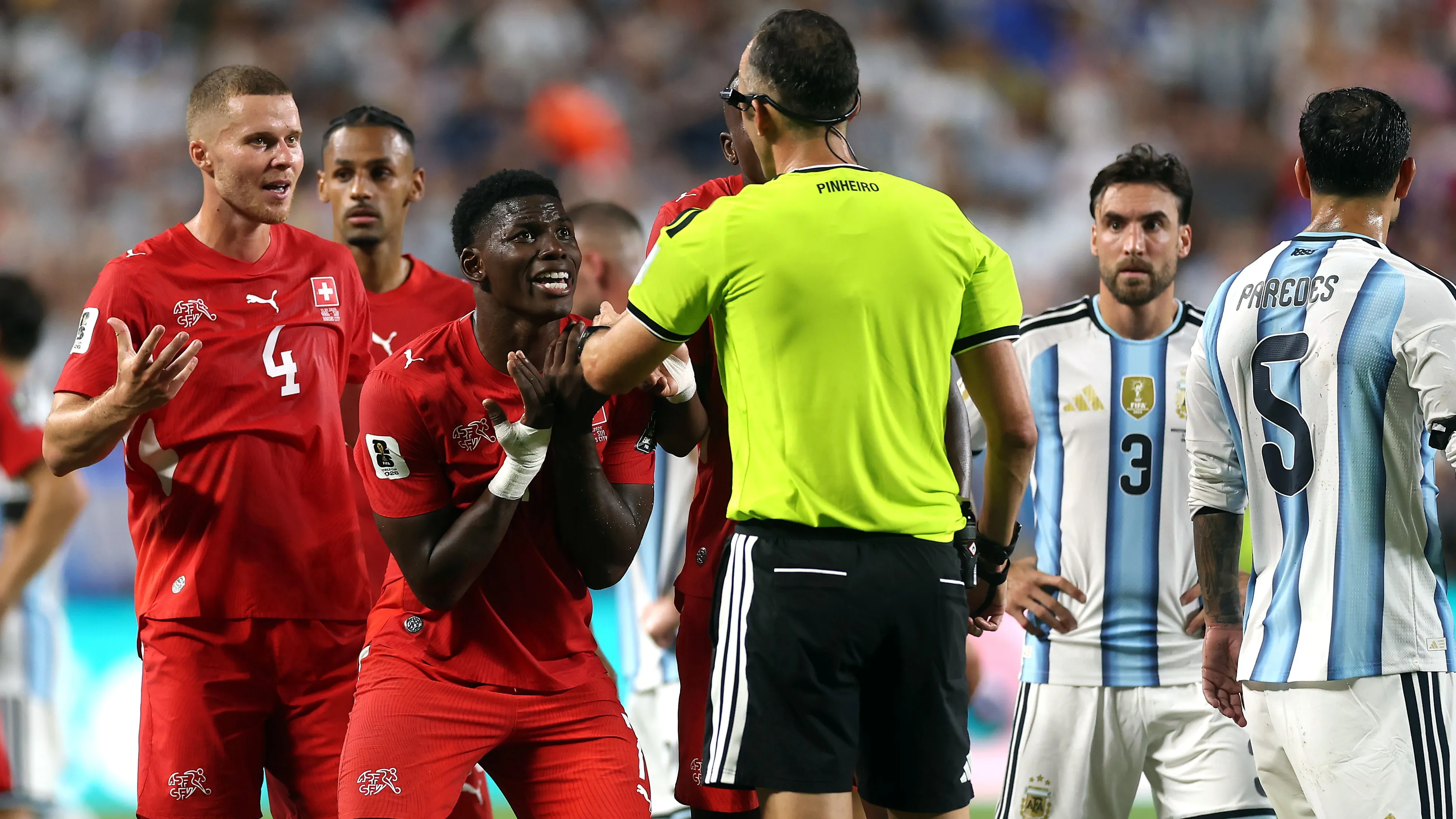 FIFA官方声明:恩博洛红牌是纠正正义,IFAB认可解释