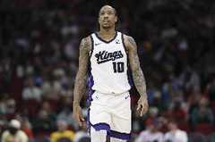 不想打直说！德罗赞仅出手3次拿7分2板5助1帽 正负值+20最高