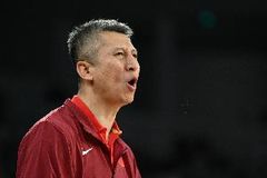 媒体人:中国男篮进攻信心很足但轻敌了 他们在防守端的施压不够