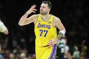 东契奇：后天打尼克斯要保持相同心态 展示出防守决心&并且多得分