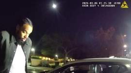 不一定是酒驾啊!现场视频警察问狄龙车上有没有大麻 因DUI被捕!