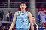 能投能扣得分上双！段昂君半场6中4拿到10分1抢断