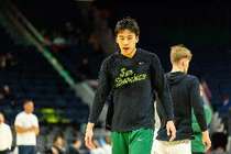 媒体人:王俊杰赵维伦的赛季大概率已结束 留校or转校or冲击NBA?