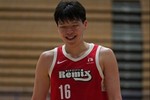 记者:发展联盟给了瀚森很多锻炼 接下来看能否在一队有出场时间