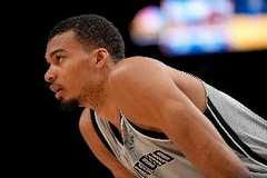 文班亚马个人15连胜纪录被终结 上次输球还是一个月前