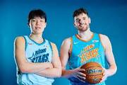拓媒:杨瀚森兑现了天赋也未必比克林根强多少 只能互相挤占时间