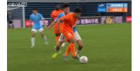 5轮5球登顶射手榜！奥斯卡1v3推射破门完成双响，玉昆4-2新鹏城