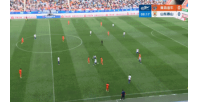 海牛1-0领先泰山！宋文杰边路传中，林创益门前抢点破门