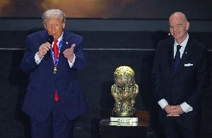 圣保利队长:授予特朗普FIFA和平奖让足球在公众中的形象倒退