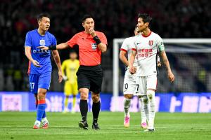 热议蓉城3-2申花:太刺激了!蓉城冠军没有悬念了,可以颁奖了