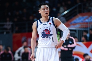 记者:山东逼到关键球已很出色 高诗岩是当下最好本土1号位之一