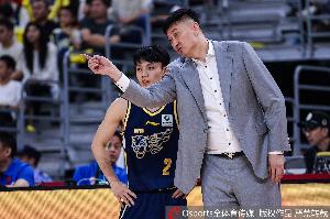 记者:广东赢在冠军的底蕴与底气上 永远不要低估一颗冠军的心
