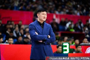 记者:广东把现有阵容的潜力压榨到极致 这才是宏远该打出的篮球