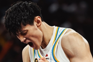 媒体人:末节阵容差距更明显 实力有差距广东打这样已经很了不起