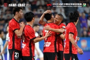 成都蓉城客场2-1天津津门虎,九连胜创队史连胜纪录+领跑积分榜