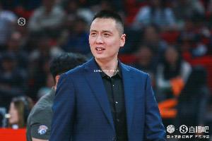 媒体人:上海是想赌一下北京的3分命中率没那么高 所以一直守沉退