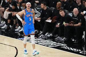 Skip:卡鲁索在场就有完美的好事发生 他才是西决MVP