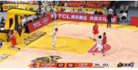 我管你这那的！小巴里·布朗高难干拔+漂移压哨三分！追至差8分！