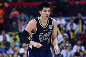 记者:焦泊乔上来3分钟 已经比自己今年CBA季后赛总得分多了