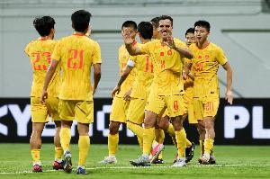 足球报:国足主场战泰国需找回正常比赛节奏,压迫是重要的选项