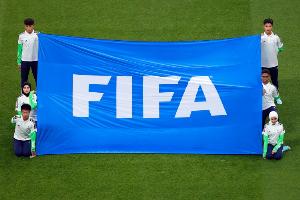 每体:FIFA批准转会新规,球员参与转会决策合同中必须有解约条款