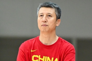 男篮世预赛集训会召开 郭士强:出线形势严峻 年轻队员需敢打敢拼