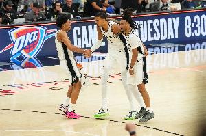 大Q:马刺领先29分不应5秒快速投篮 哈珀砍21分最后却拿不到球