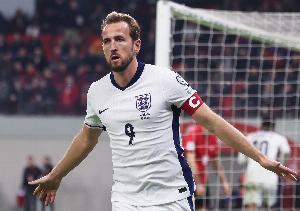 瓦德尔:应该让凯恩按自己习惯的方式踢球,他可以胜任10号位置