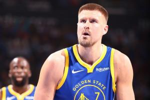 队记:勇士希望追梦和波津可以降薪续约 霍福德&梅尔顿去向未定