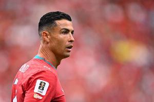 记者:C罗原本对民主刚果要被停赛,对手可能会感谢FIFA让他参赛
