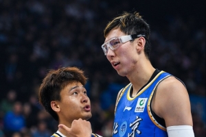 媒体人:李楠是北京最合适的选择 赵睿已归队 周琦在美进行康复