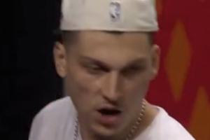 希罗赌城观赛现场照流出！这样子看起来像是被打了吗?？