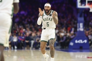 美记:特伦特上赛季场均8分但签4年6400万 NBA该审视这荒谬的合同